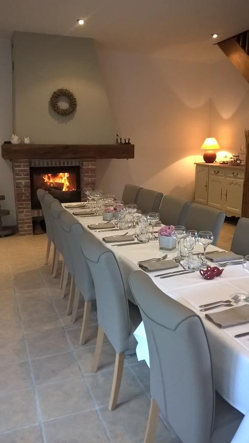 Bed and Breakfast Les Temps Gourmands Mondrepuis Exteriér fotografie